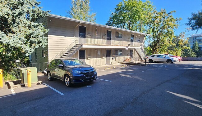 Photo - 1001 SW Woods St Unit 2