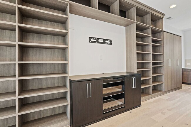 Photo - 1242 2nd Ave S