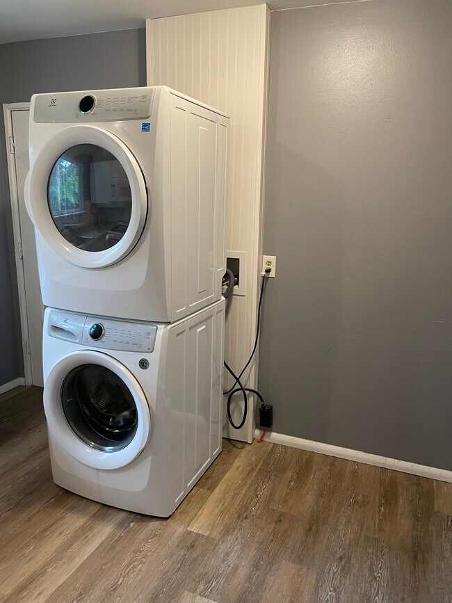 Photo - 8630 Burton Ave