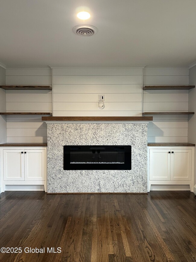 Photo - 11 Campagna Dr