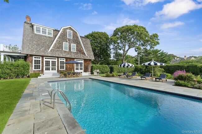 Photo - 109 Quogue St