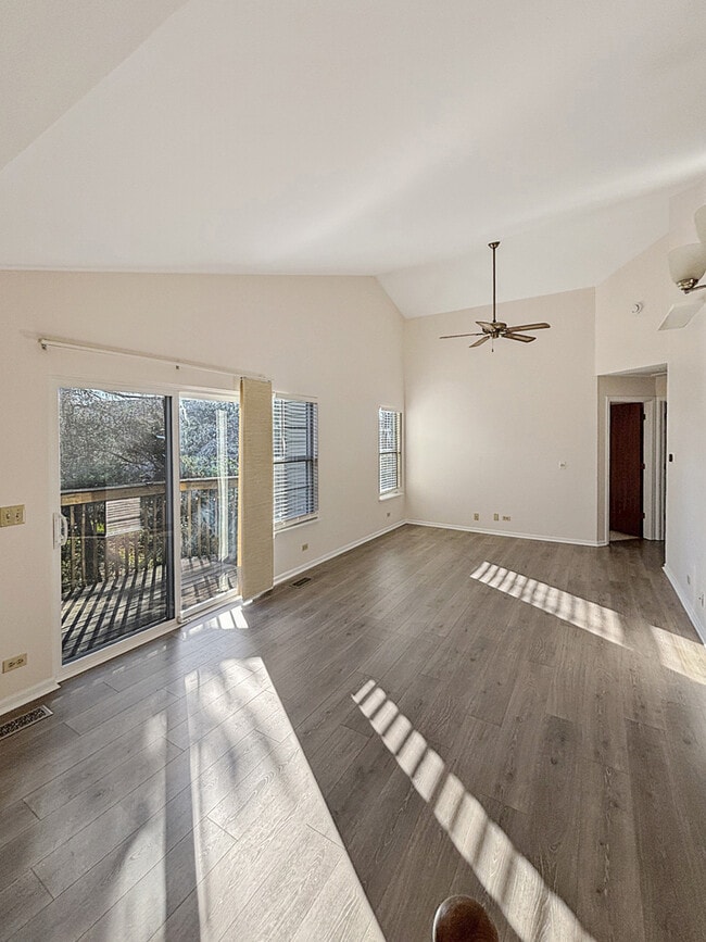 Photo - 404 W Hamilton Dr