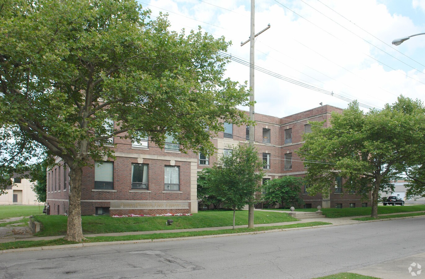 Photo - 875 Michigan Ave Apartments