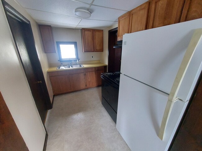 Kitchen - 410 S Geyers Church Rd Unit 410b