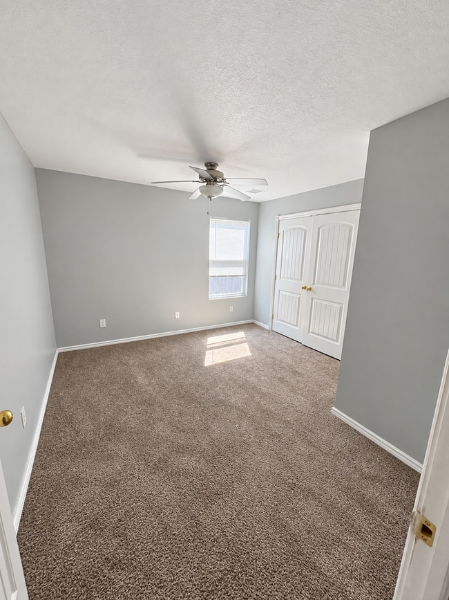 Photo - 1137 N Estelle St