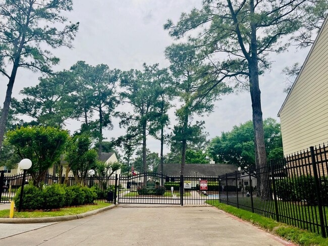 Photo - 14515 Wunderlich Dr Unidad 703