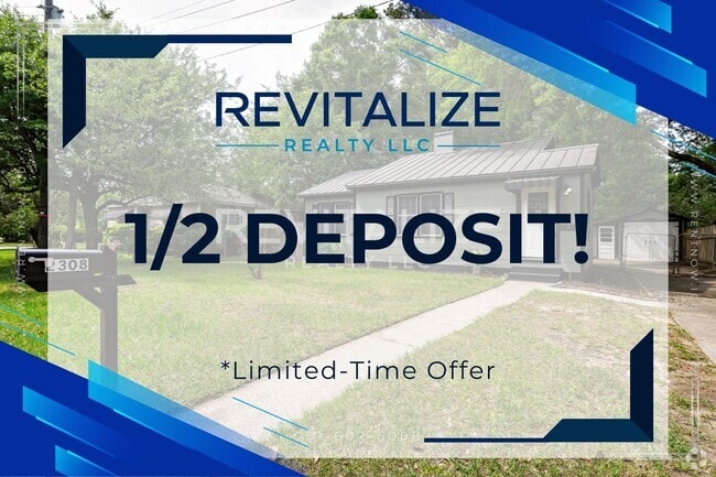Building Photo - HALF-OFF DEPOSIT SPECIAL! Furnished 2 Bedr... Rental