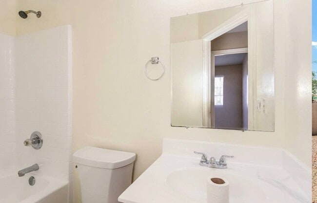 Photo - 341 Buford Pl