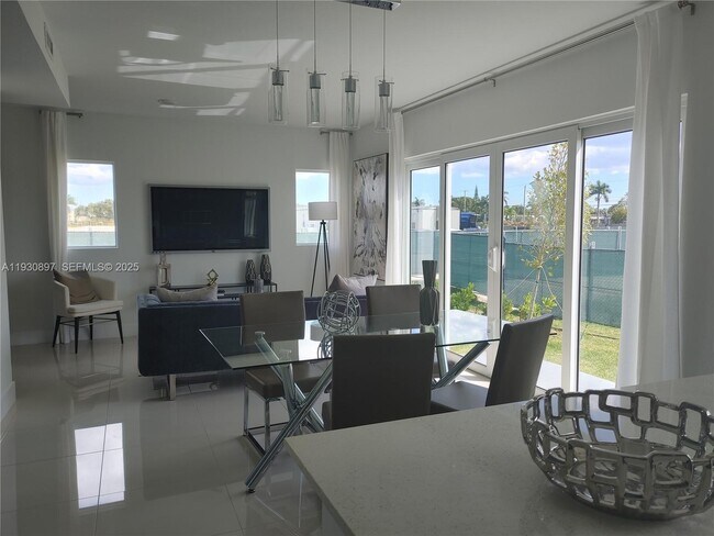 Photo - 1167 NW 2nd St