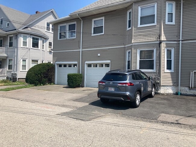 Photo - 32 Spear St Unit 2