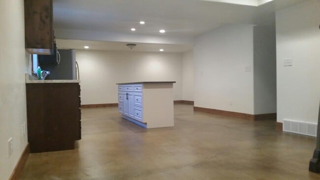 Photo - 5294 Bridle Cir