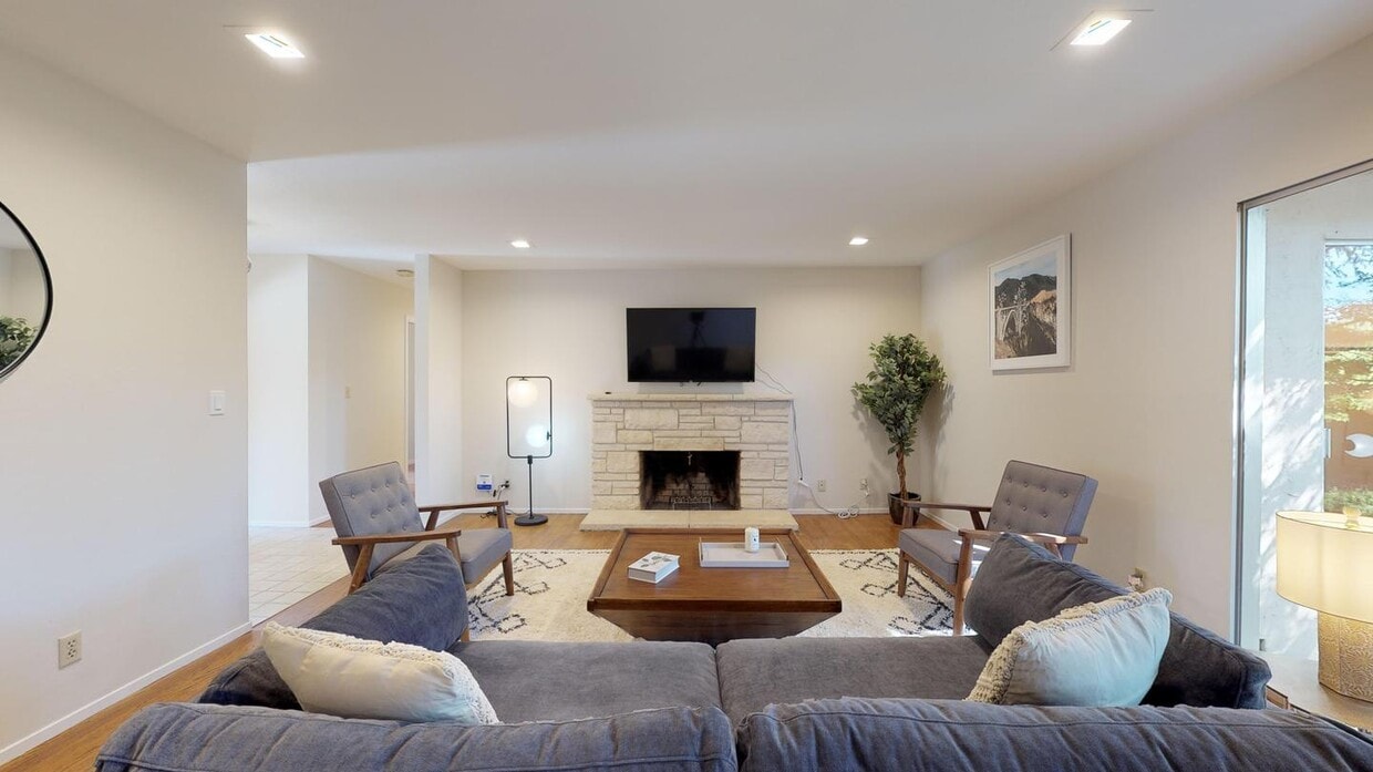 Photo - 1233 Levin Ave