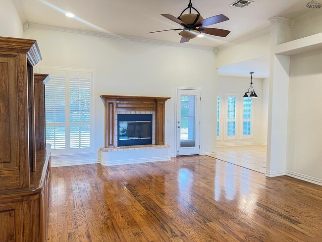 Photo - 1703 Rockridge Dr