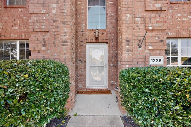Photo - Spacious 4-Bedroom Home with Bonus Room and Large Backyard in Caruth Lake