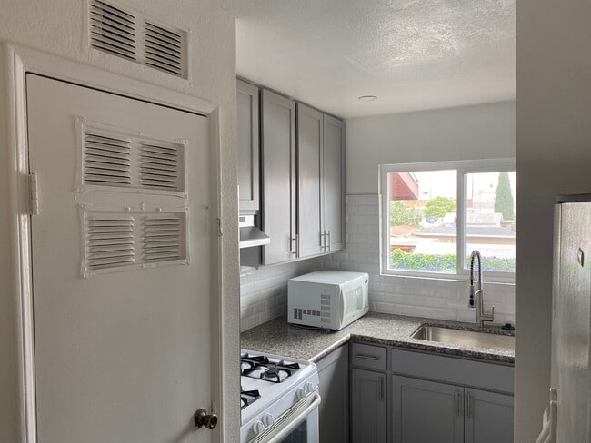 Photo - 1766 Magnolia Ave