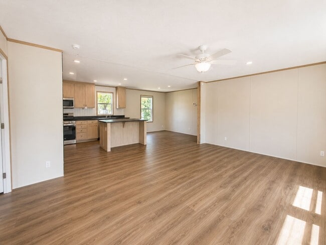 Photo - 1403 Red Maple Ln