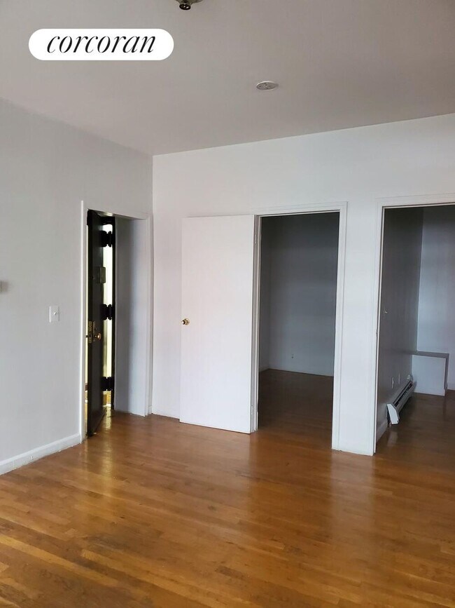 Photo - 295 Broadway