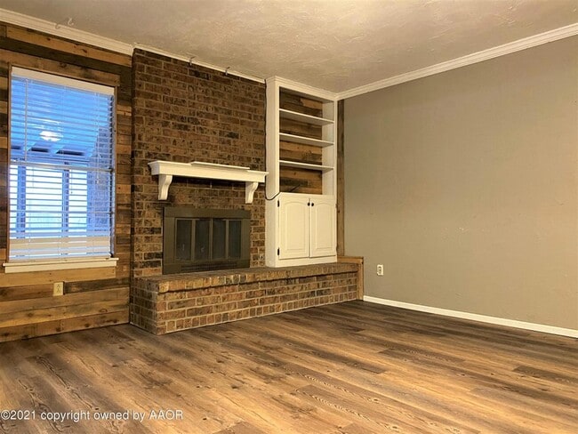 Photo - 6001 Gainsborough Rd