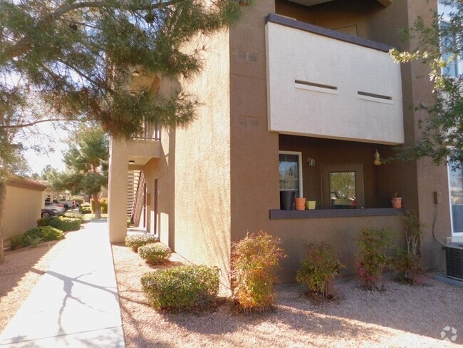 Building Photo - BEAUTIFUL NEWLY REMODELED 1 BED 1 BATH CON... Rental