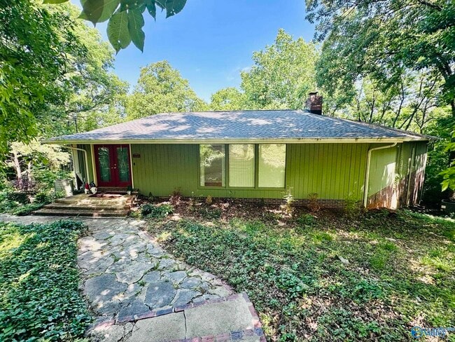 Photo - 2210 Briarcliff Rd SE