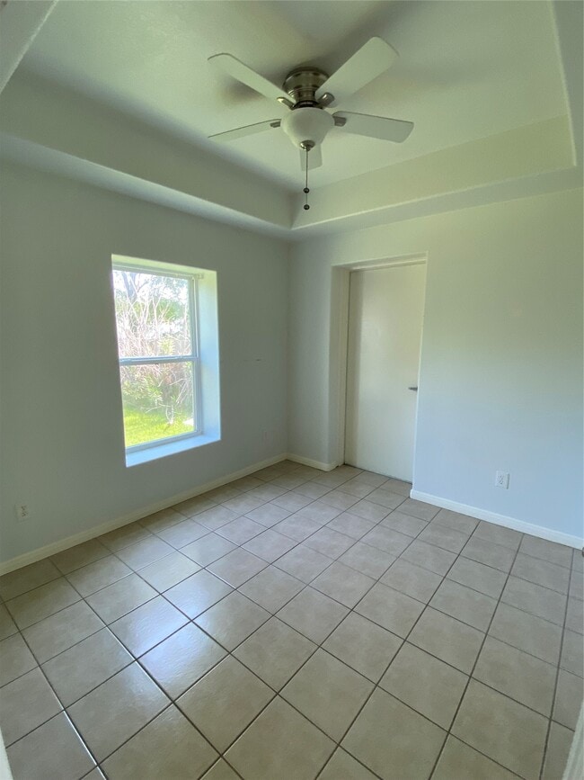 Photo - 3815 Putnam Dr