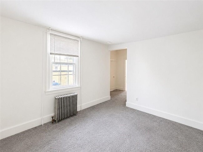 Photo - 17 Thayer St