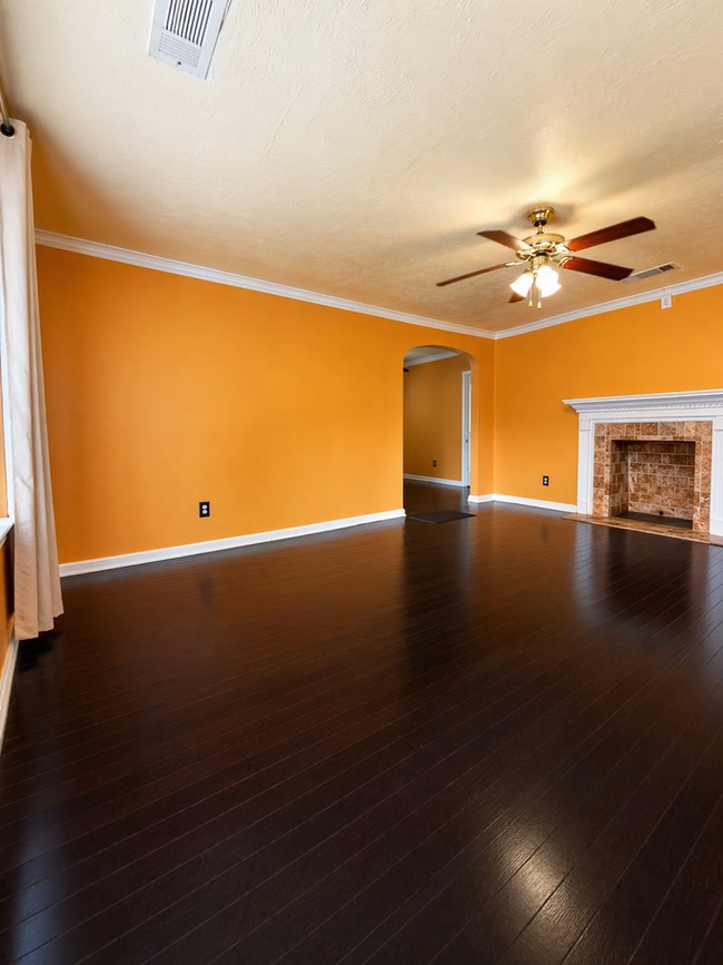 Photo - 2445 Lowell Ave