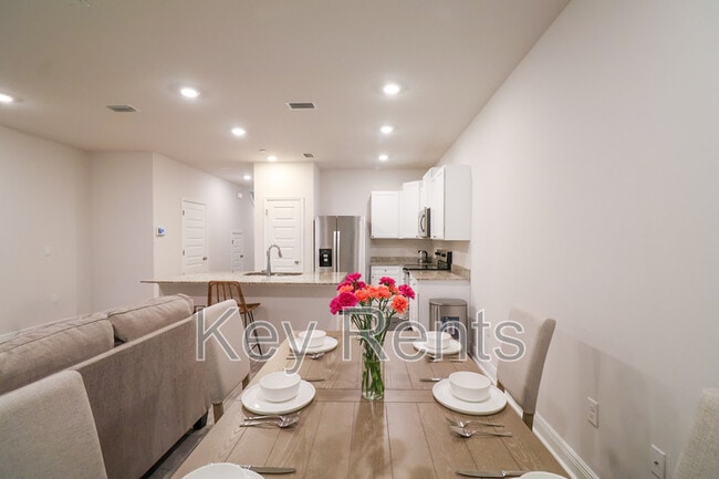 Photo - 7174 Village Ln
