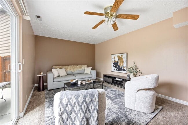 Photo - 734 Sandy Dunes Dr