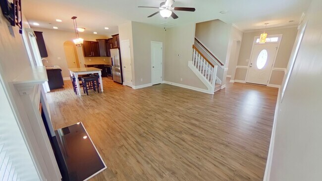 Photo - 169 Eclipse Ct