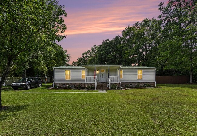 Photo - 309 Farrell St