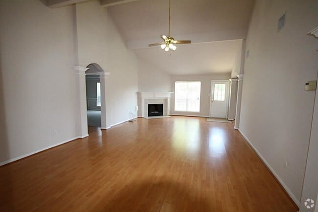 Building Photo - 1811 Kelliwood Trails Ct Rental