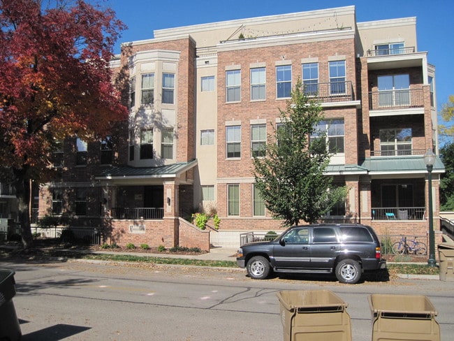 Photo - 510 W Main St