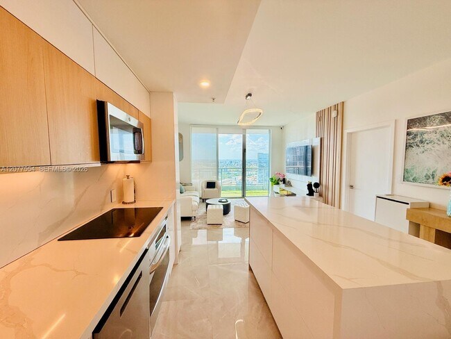 Photo - 90 SW 3rd St Unit 3306