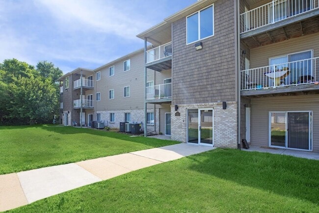 Quail Run Apts. (750 N. 18th Ave.) - Quail Run Apts. (750 N. 18th Ave.) Unit #1A