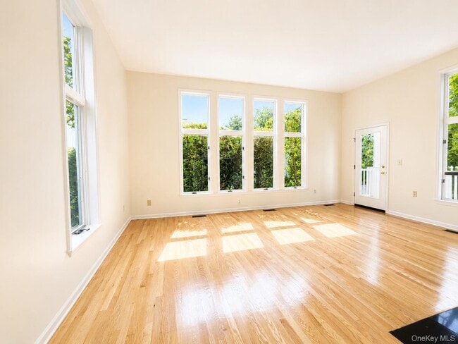 Photo - 6 Cornell Pl
