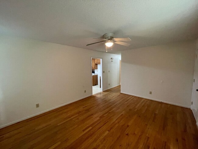 Photo - 3 bedroom 2 bath house available