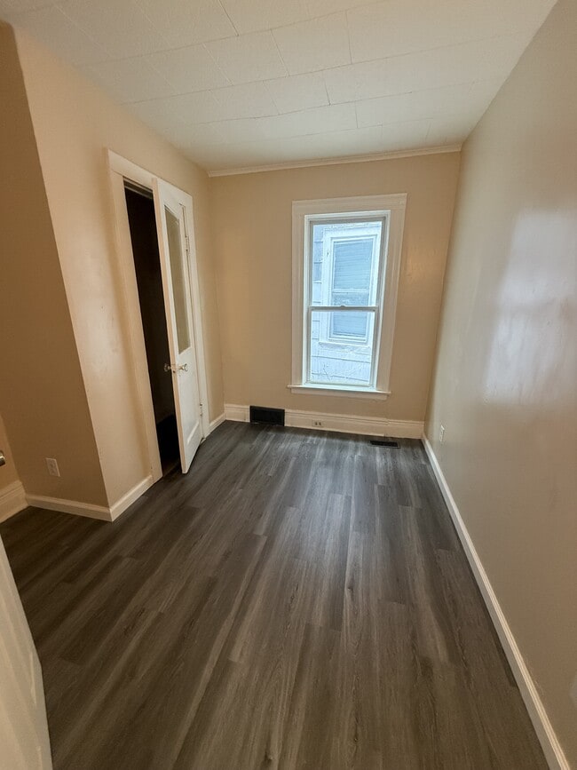169 Landon St