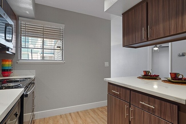 Clayton Creek Apartments