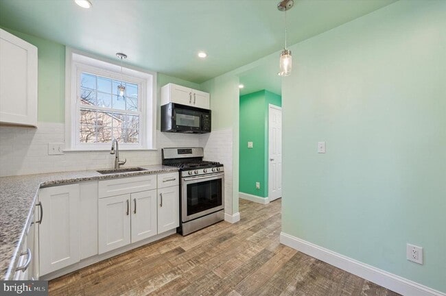 Photo - 1156 Garfield Ave