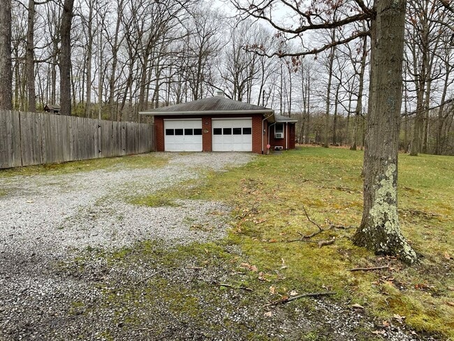 Photo - Beautiful 4 Bedroom, 2.5 Bathroom, 3000sq.ft Ranch! Pet Friendly!