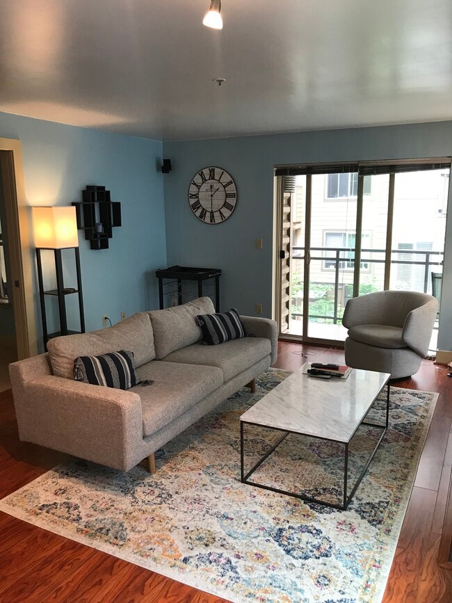 Living - 1550 Eastlake Ave E #306 Unit 306