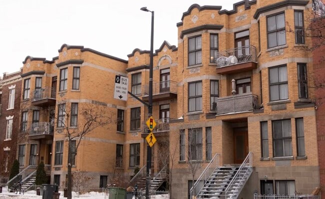 Building Photo - 5944-5950-5956 Avenue du Parc