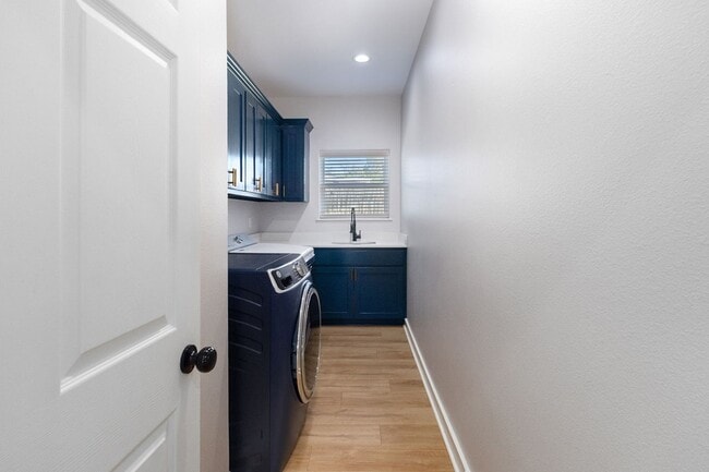 Photo - 129 Winchester Pl