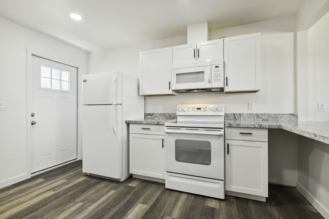 Building Photo - Granada Suites Unit 2211 - B