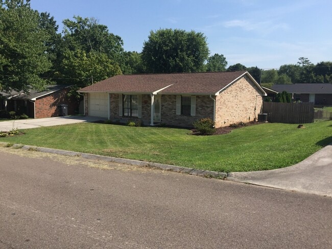 Front Right - 4912 Angelia Dr