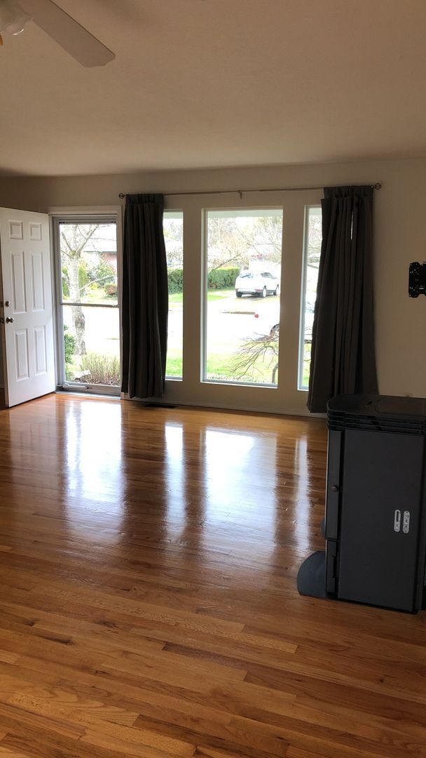 Photo - Beautiful Single Level 3/2 Charming NW Cor...