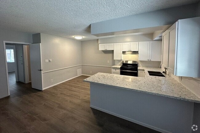 Unit #2 - 1st Floor - The Frontier Rental