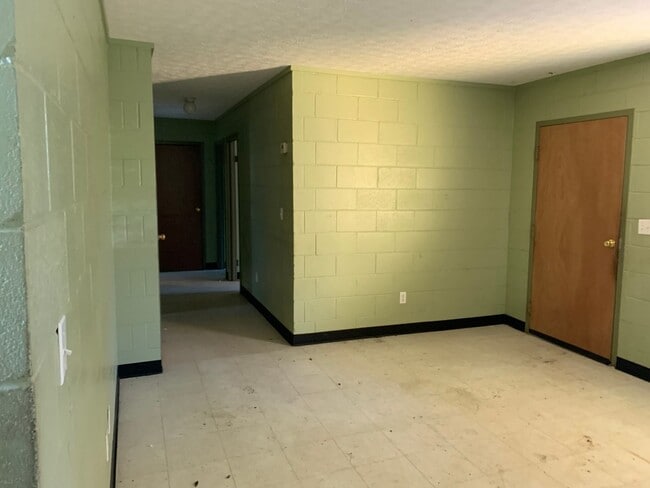 Building Photo - 115 S Monroe St Unit 1