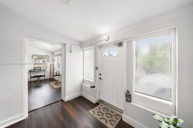 Photo - 600 SW 10th St